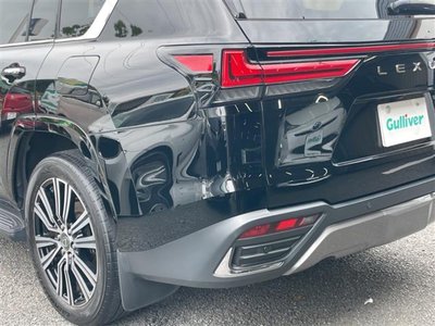 2023 Lexus LX thumbnail 32