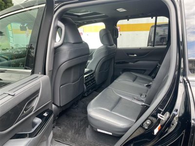 2023 Lexus LX thumbnail 19