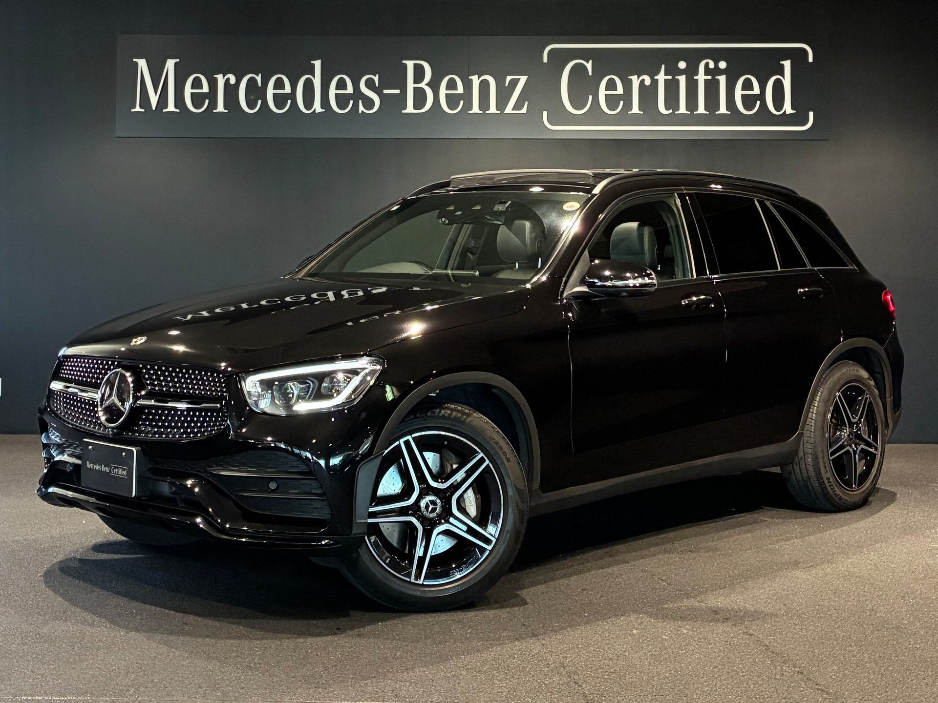 MERCEDES-BENZ GLC - View 1