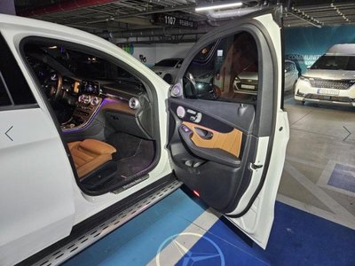 MERCEDES-BENZ GLC - 7