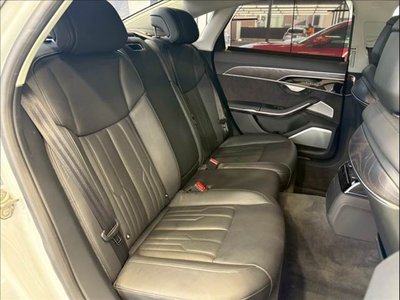 AUDI A8 - 7