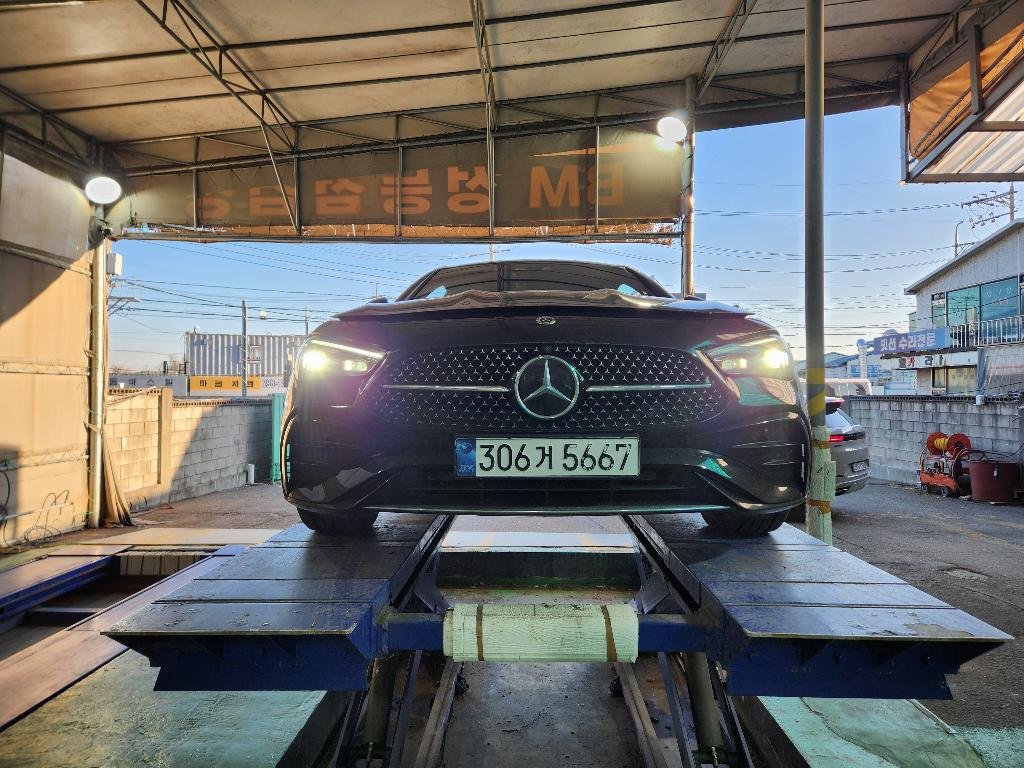 MERCEDES-BENZ CLE - View 1