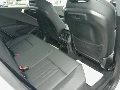 2026 BMW X3 — миниатюра 37