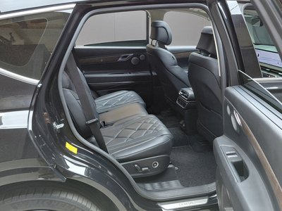 2023 Genesis GV80 thumbnail 16