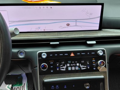2023 Genesis GV80 thumbnail 19