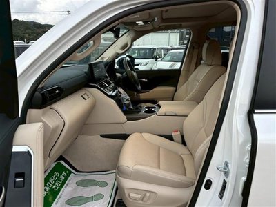 TOYOTA LAND CRUISER 300 - 3