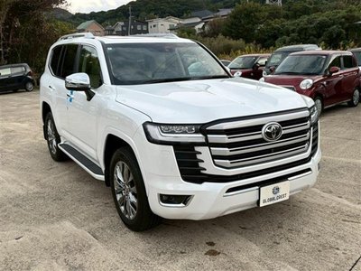 TOYOTA LAND CRUISER 300 - 8