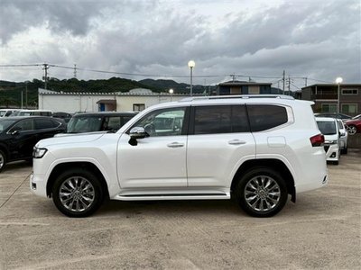 TOYOTA LAND CRUISER 300 - 10