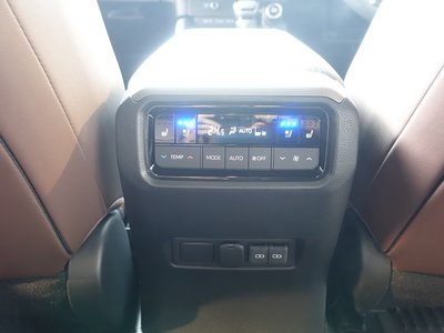 2025 Toyota LAND CRUISER 250 缩略图 36