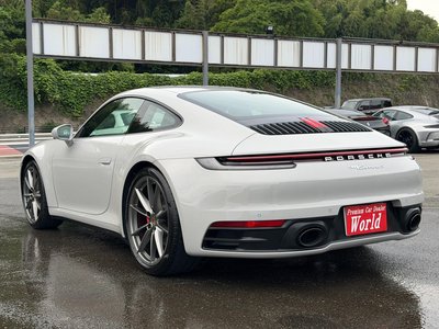 PORSCHE 911 - 4