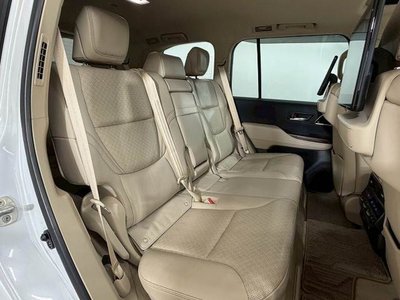 TOYOTA LAND CRUISER 300 - 6