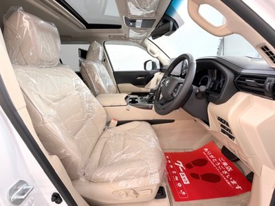 TOYOTA LAND CRUISER 300 - 4