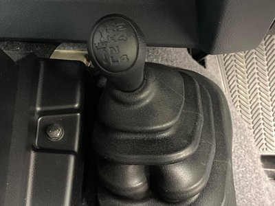 2025 Toyota LAND CRUISER 70 — миниатюра 52