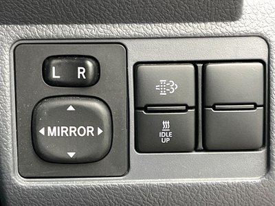 2025 Toyota LAND CRUISER 70 — миниатюра 56