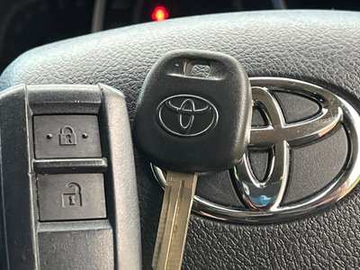 2025 Toyota LAND CRUISER 70 — миниатюра 58