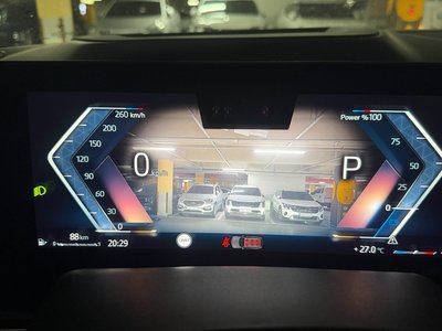 2024 BMW X7 thumbnail 18