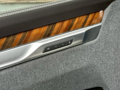 2025 Cadillac ESCALADE 缩略图 36