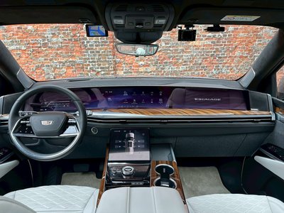 2025 Cadillac ESCALADE 缩略图 30