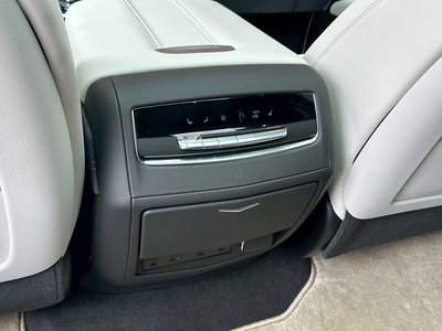 2025 Cadillac ESCALADE 缩略图 63