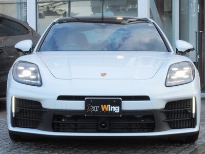 PORSCHE PANAMERA - 3