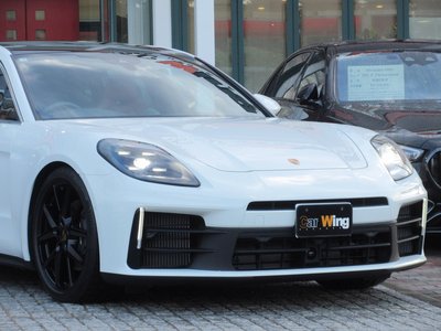 PORSCHE PANAMERA - 5