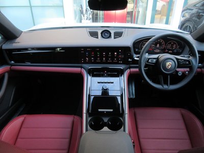 PORSCHE PANAMERA - 2