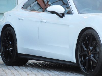 PORSCHE PANAMERA - 8