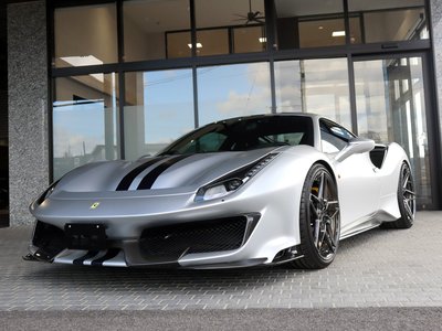 FERRARI 488 PISTA - 10