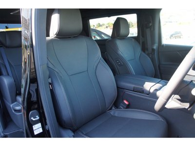 2025 TOYOTA ALPHARD — фото 6