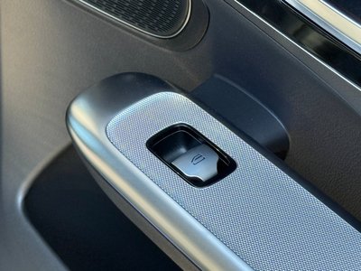 2025 Mercedes-BENZ GLC 缩略图 42