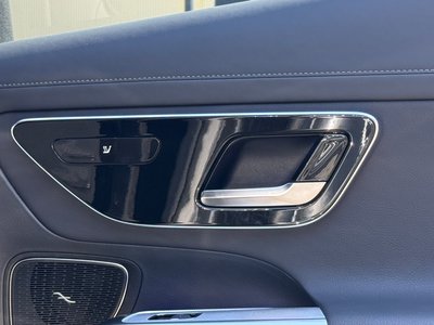 2025 Mercedes-BENZ GLC 缩略图 38