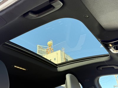 2025 Mercedes-BENZ GLC 缩略图 12