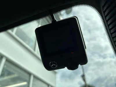 MERCEDES-BENZ GLB - 8