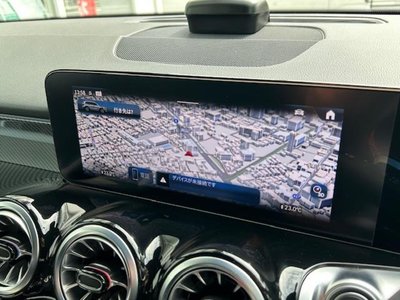 MERCEDES-BENZ GLB - 2