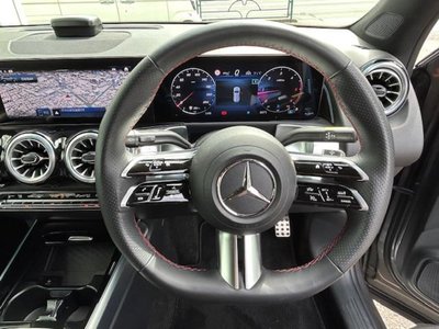 MERCEDES-BENZ GLB - 4