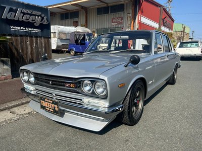 NISSAN SKYLINE