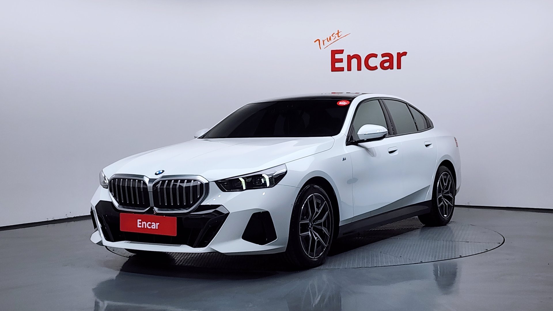 BMW 5 SERIES - View 1