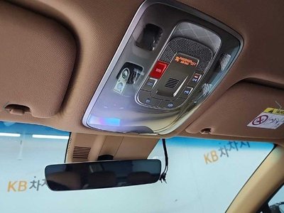 2024 Genesis G80 (RG3) — миниатюра 17