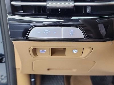 2024 Genesis G80 (RG3) — миниатюра 19