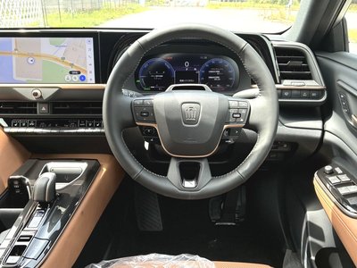 TOYOTA CROWN SPORT - 2