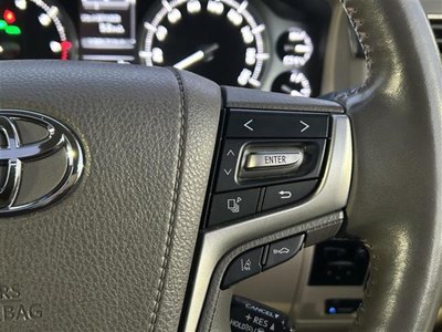 TOYOTA LAND CRUISER 200 - 8