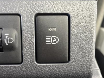 TOYOTA LAND CRUISER 70 - 9