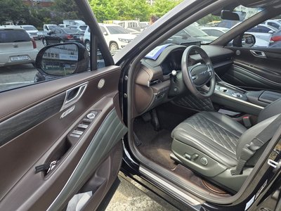 GENESIS GV80 - 10