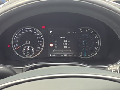 GENESIS GV80 - 8