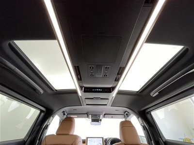 TOYOTA VELLFIRE - 4