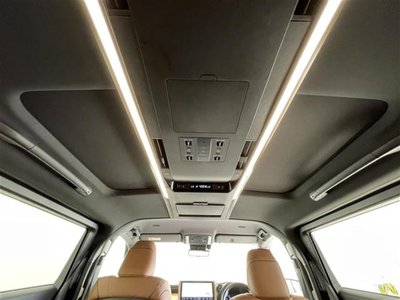 TOYOTA VELLFIRE - 6