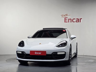صورة 2 لـ 2019 Porsche PANAMERA