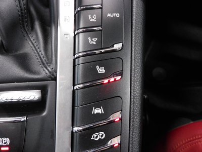 2021 Porsche MACAN 缩略图 12