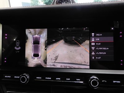 2021 Porsche MACAN photo 8