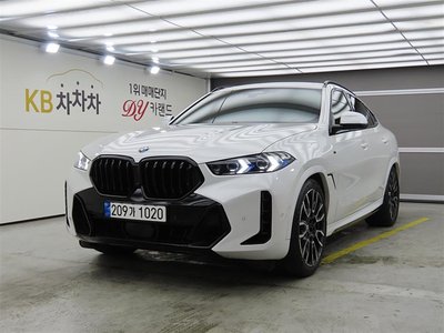 2023 BMW X6 photo 1